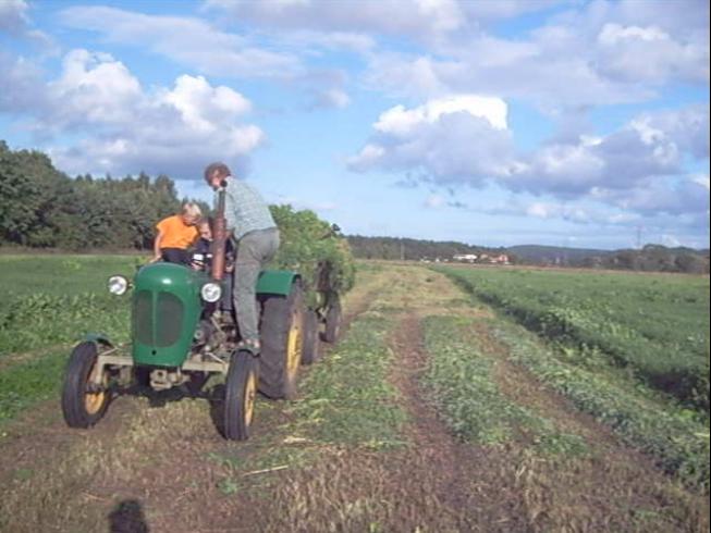 Ciągnik C328