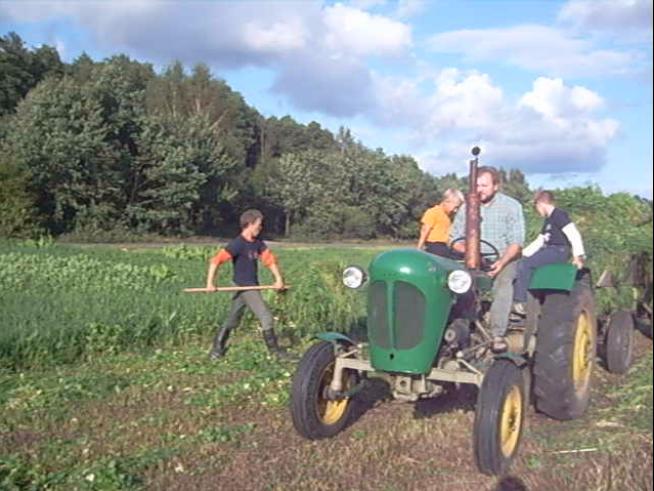 Ciągnik C328