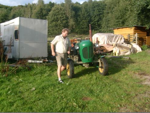 Ciągnik C328