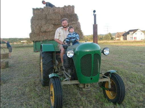 Ciągnik C328